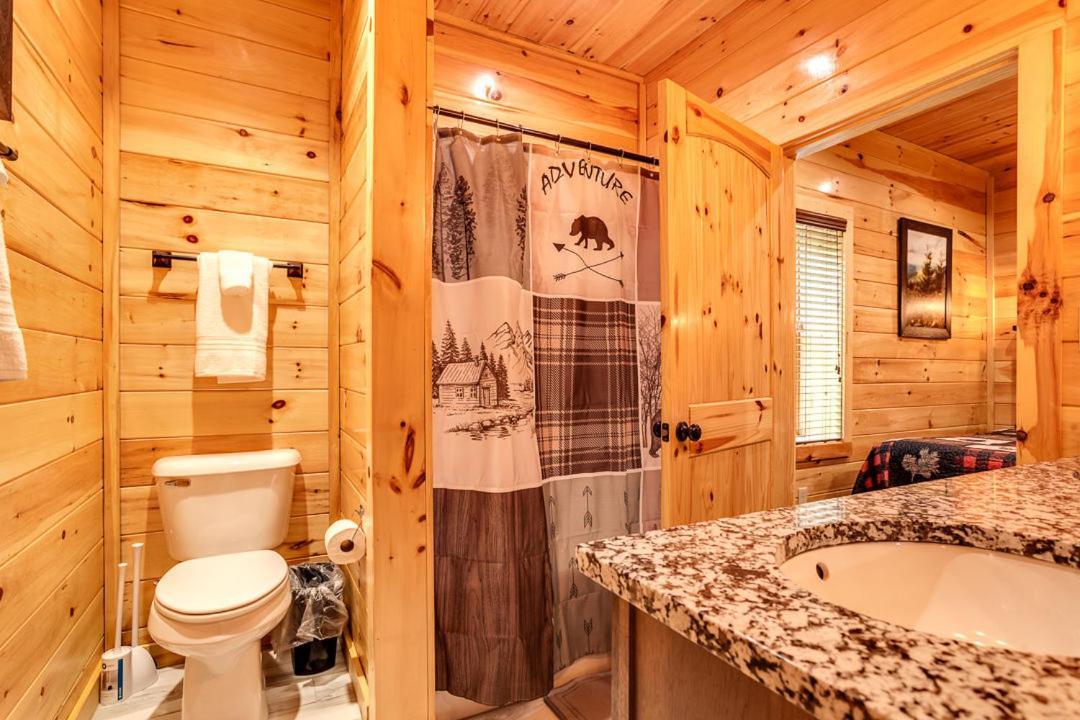 Gatlinburg Cabin With Private Hot Tub By Staycating Exterior photo