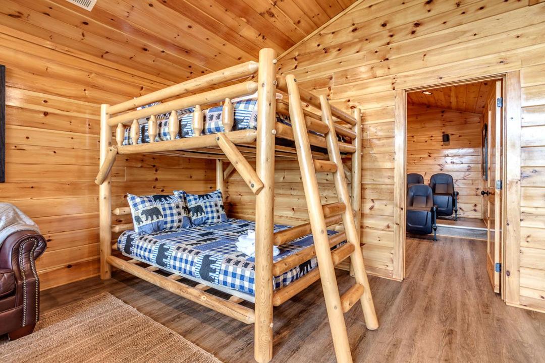 Gatlinburg Cabin With Private Hot Tub By Staycating Exterior photo